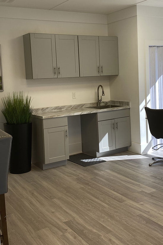 Salon Suites For Rent South ATL Book A Tour Now